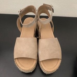 Soda Topic Open Toe Buckle Ankle Strap Espadrilles Wedge Casual Sandal Size 9